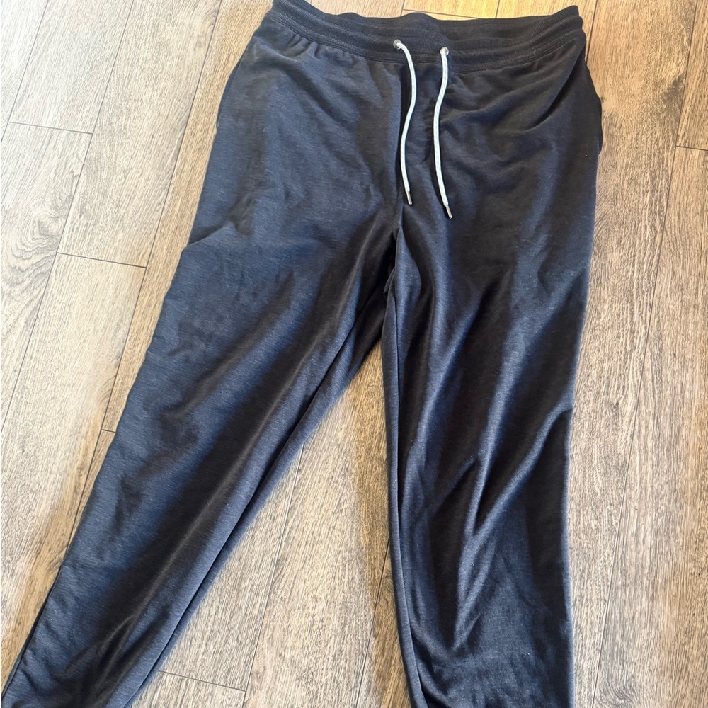 Vuori Charcoal/Grey Jogger Pants